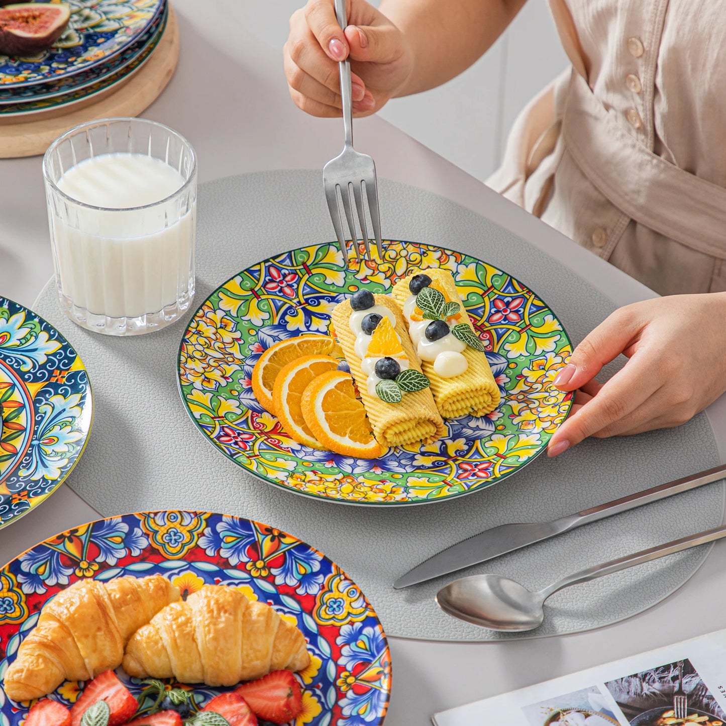 MALACASA Porcelain Dinner Plates Set Six Or Twelve Pieces Scratch-Resistant