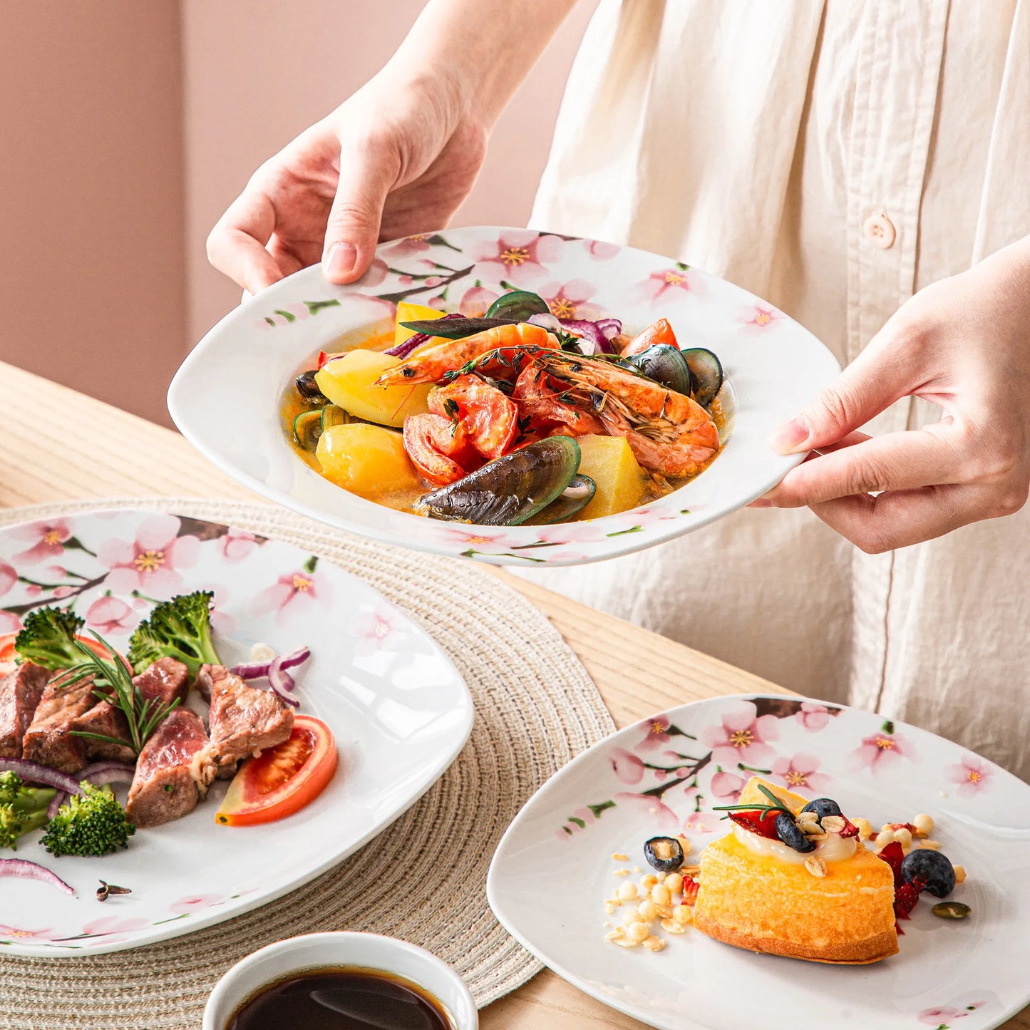MALACASA Annie Porcelain Dinnerware Set With Plates And Cups