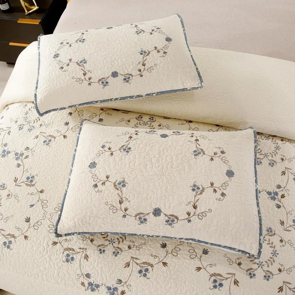3D Embroidered Cotton Reversible Quilted Bedspread Set